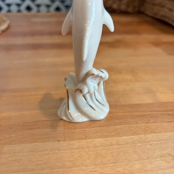 Lenox Vintage Porcelain Dolphin on Waves Figurine Gold Trim Detail Statue - Picture 5 of 8